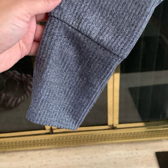 Stella dot women’s asymmetrical light weight sweater size L - Picture 3 of 7